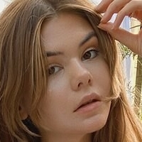 Ешли Треворт Голе