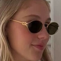 Аурелија Нобелс Голе