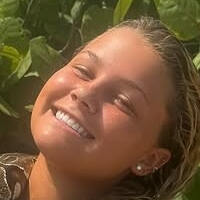 Ејвери Брачер Голе