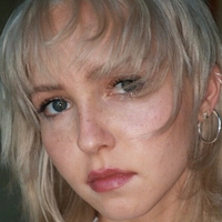 Клејр Брукс Голе