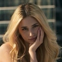 Ела Роуз Голе