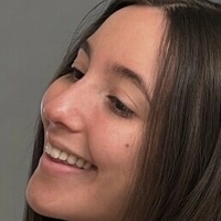 Емили Љубек Голе