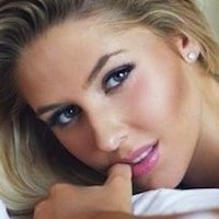 Изабела Греј Голе