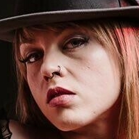 Џеси Џинкс Голе