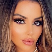 Џулијан Ни Голе