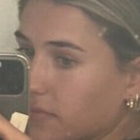 Жустина Уелет Голе