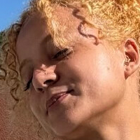 Луиза Гоес Голе