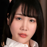 Момо Могами Голе