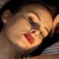 Надин Мут Голе