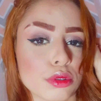 Новињас са малим грудима Голе