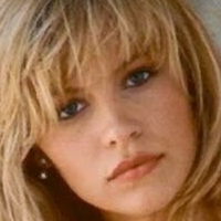 Памела Андерсон Голе