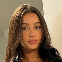 Фиби Чакар Голе