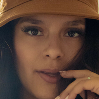 Теса Џеј Голе