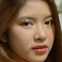 Тијара Андини Голе