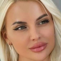 Тифани Голе