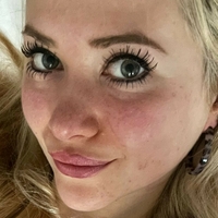 Зара Сноу Голе